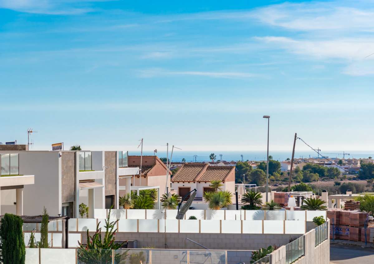 Maravilloso chalet independiente con 3 habitaciones, piscina privada y estupendas vistas en Villamartín