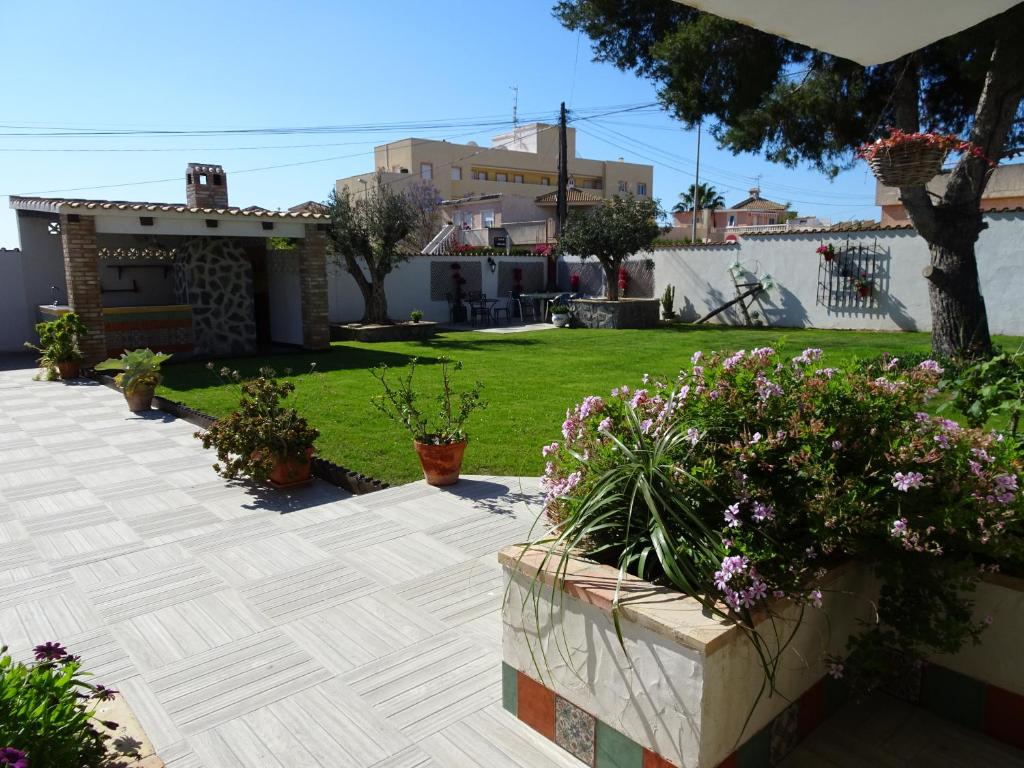 Villa estilo rústico con 9 habitaciones en Lomas de Cabo Roig